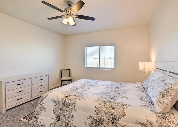 Modern Vacation Rental, 5 Mi To Dtwn! * Kingman