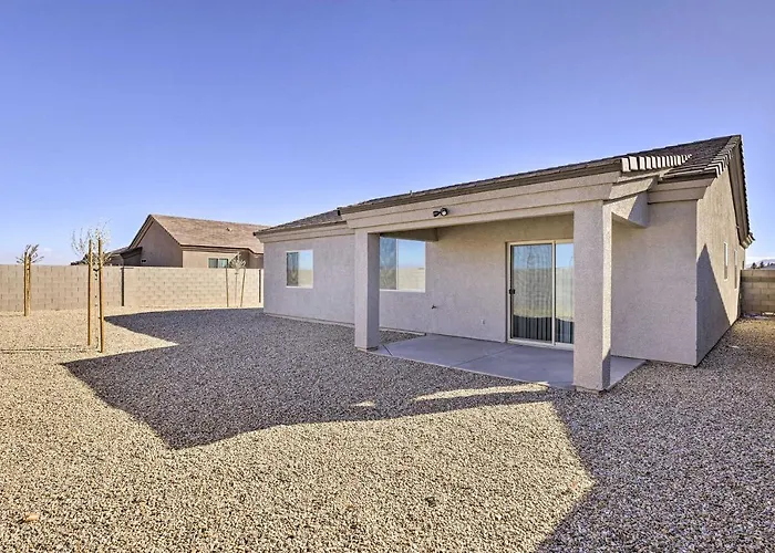 Modern Vacation Rental, 5 Mi To Dtwn! Holiday home *
