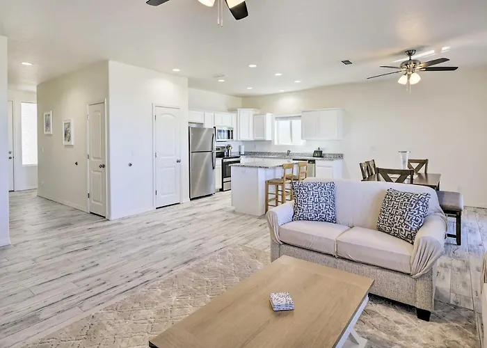 Holiday home Modern Vacation Rental, 5 Mi To Dtwn! Kingman